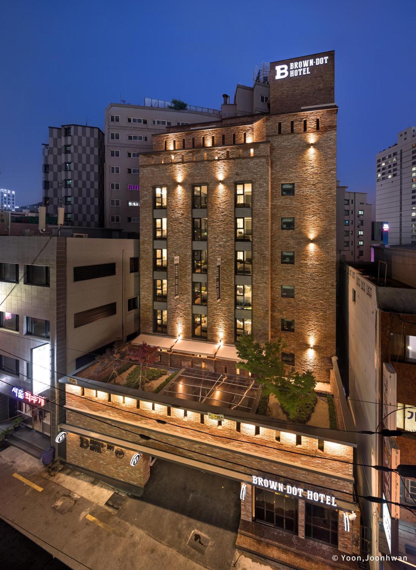 Brown Dot Hotel Seomyeon Busan Exterior photo