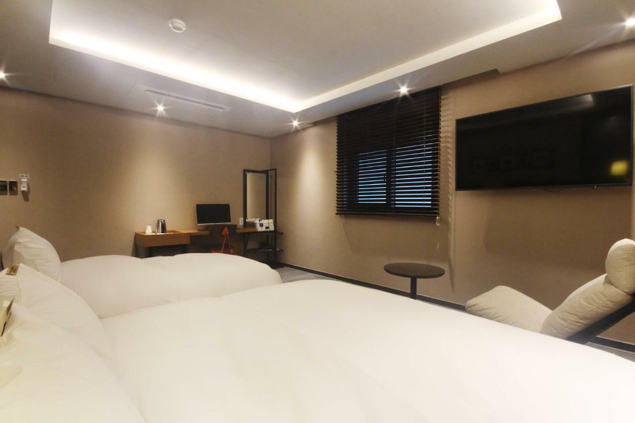 Brown Dot Hotel Seomyeon Busan Exterior photo