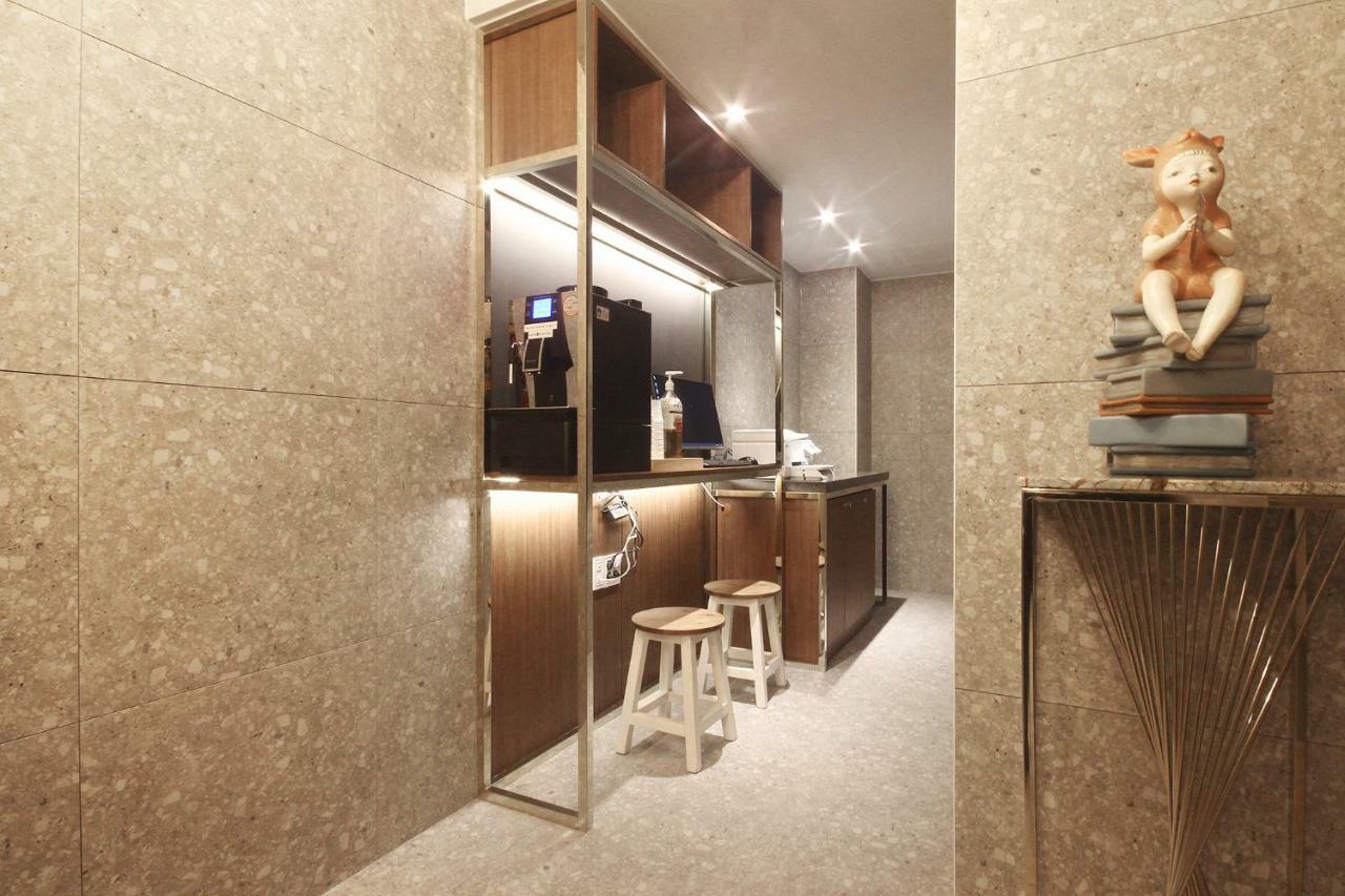 Brown Dot Hotel Seomyeon Busan Exterior photo