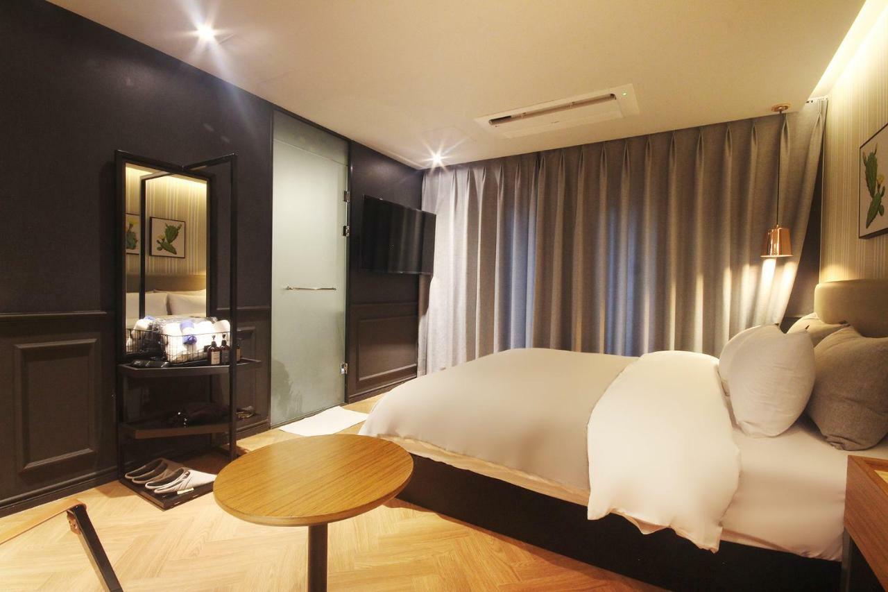Brown Dot Hotel Seomyeon Busan Exterior photo