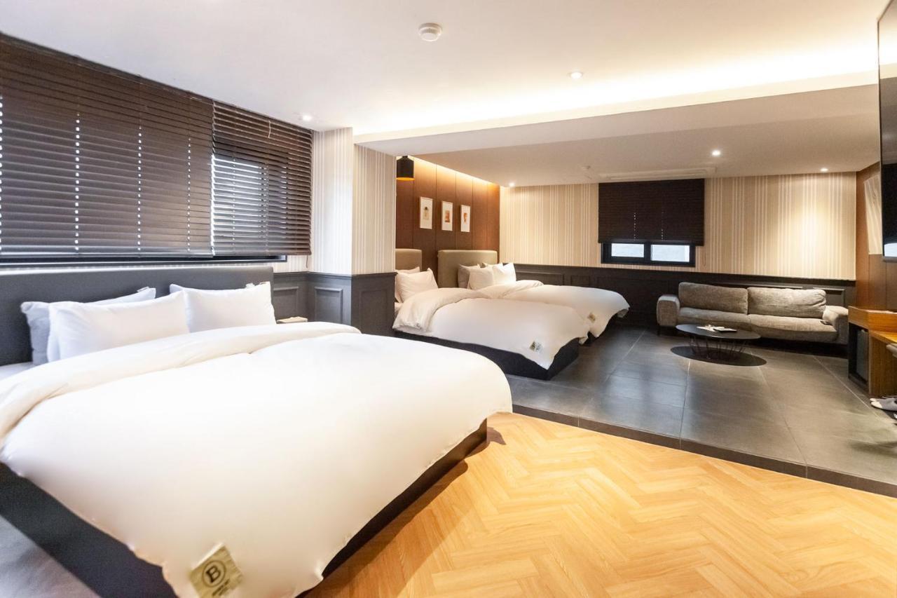 Brown Dot Hotel Seomyeon Busan Exterior photo
